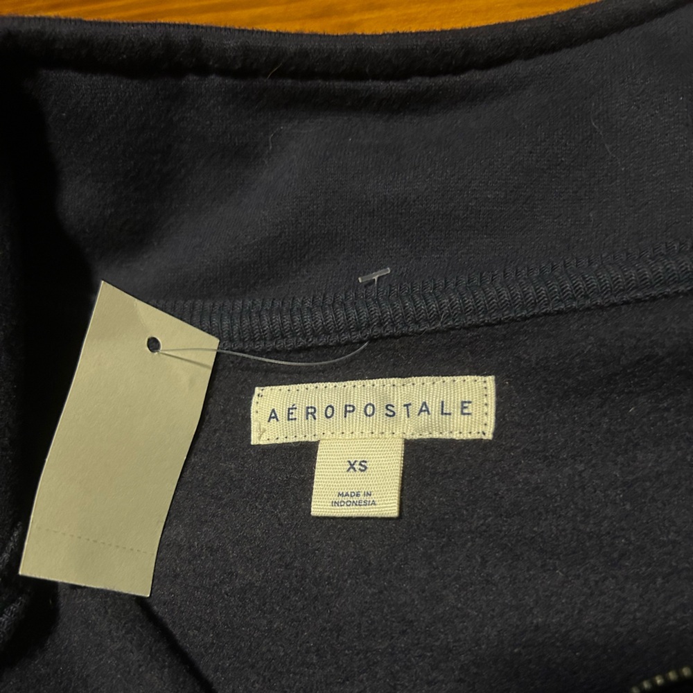 Navy and White NewYork Quater Zip Sweatshirt From Aeropostale Size Xs Women's - Picture 3 of 6
